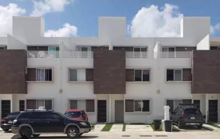 Habitacion Con Bano Privado Y Terraza Propia Playacar Exteriör bild